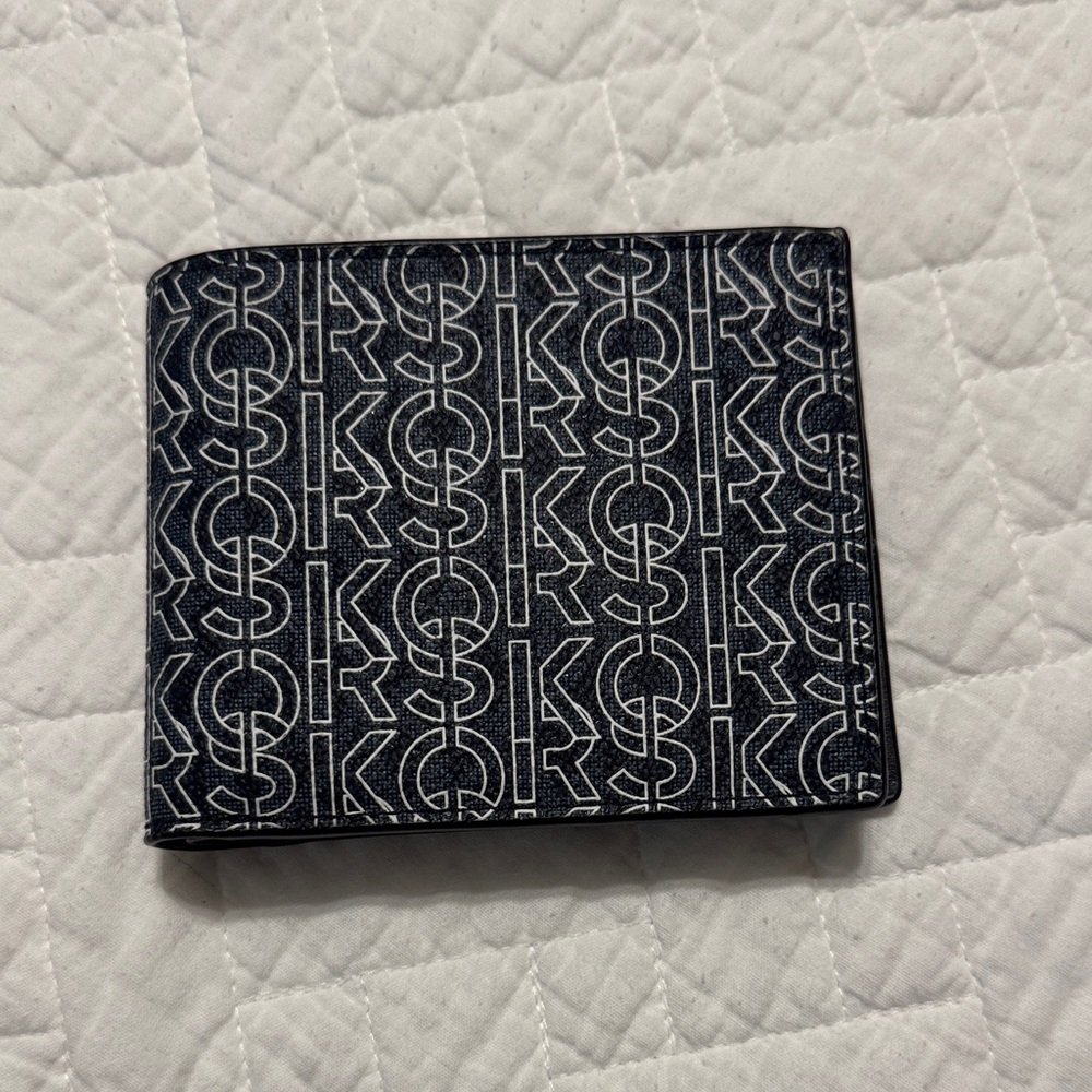 Michael Kors Black and White Monogram Card Holder